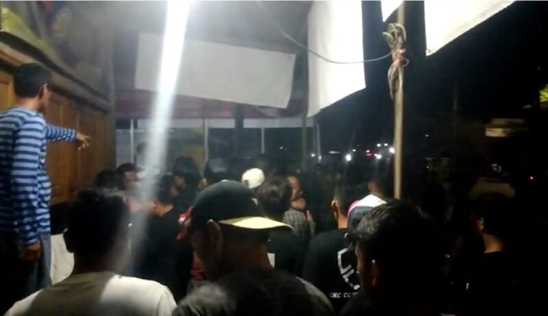 Suasana saat terjadi kericuhan