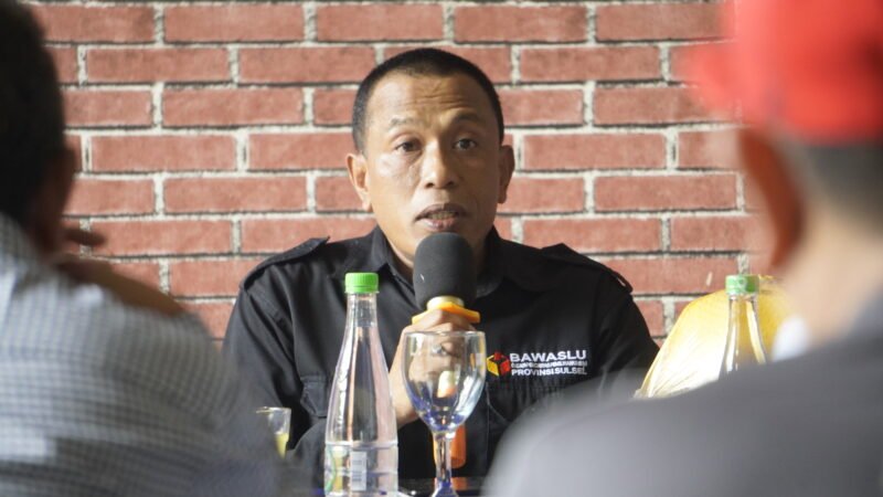 Alwi, SE, Ketua bawaslu bone