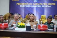 Pj. Bupati Bone Andi Winarno Eka Putra Saat mengikuti Rakor Pengendalian Inflasi, Selasa (3/9/2024)