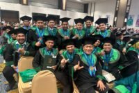 Bupati Luwu Timur, Ir. H. Irwan Bachri Syam, ST, MT, IPM, ASEAN Eng, (Depan)