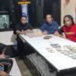 Para terduga pelaku saat diamankan di Mapolsek Tanete Riattang, Kamis malam, 23 April 2026.