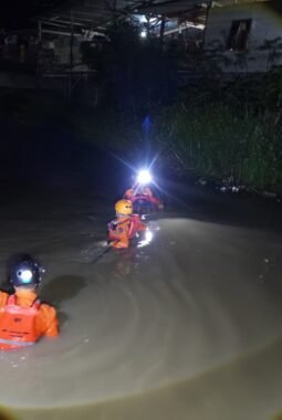 Tim SAR Gabungan Sisir Sungai Panyula, Cari Bocah 5 Tahun Yang Dilaporkan Tenggelam