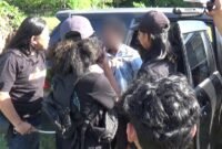 Foto : Sat Intelkam Polsek Cina bersama Intel dan Resmob Polres Bone, Saat mengamankan terduga pelaku pencurian ternak. Minggu, 26/4/2026.