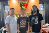 Terduga Pelaku saat diamankan di Mapolres Bone, Senin malam, 18 Meii 2026.