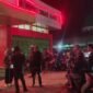 Foto : Situasi di depan Puskesmas Kahu.Sabtu malam, 30//5/2026.