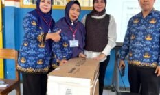 Wujud Bakti Alumni, Ketua IKA SNEPAL Serahkan Bantuan AC untuk SMPN 1 Pallangga