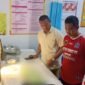 Foto : Kapolsek Barebbo bersama pemerintah Kecamatan saat mengunjugi bayi yang ditemukan warga.