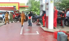 Dugaan Praktik Pelansiran Disorot, Pengguna Truk Keluhkan Pembatasan Solar di SPBU Pakkasalo