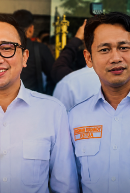 Satu Komando! Riswan Rusandy Temui Bambang Haryadi, Satria Bone Siap Menangkan Gerindra