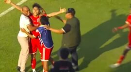 Ketgam : Moment Saenal basri saat selebrasi usai mencetak gol.